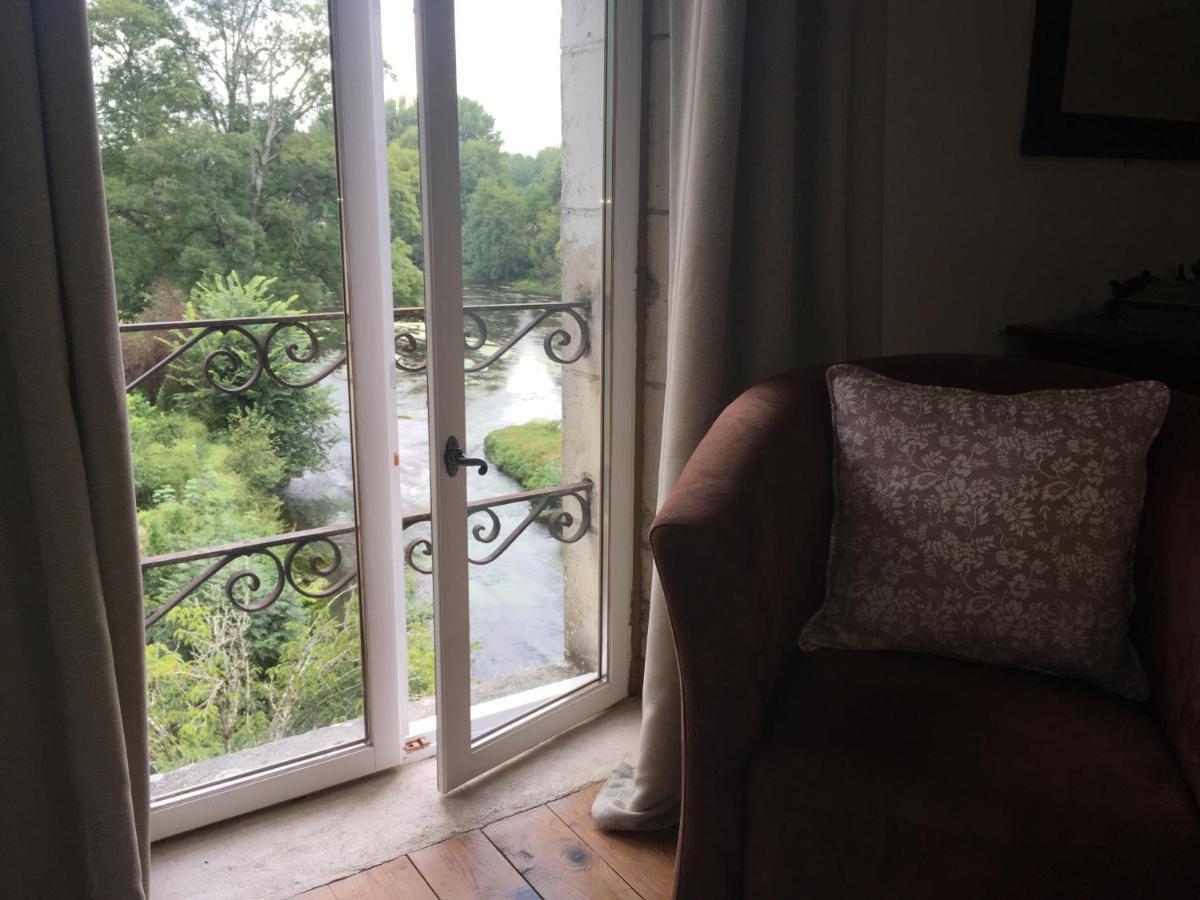 Oulches Le Moulin De Cors Bed & Breakfast エクステリア 写真
