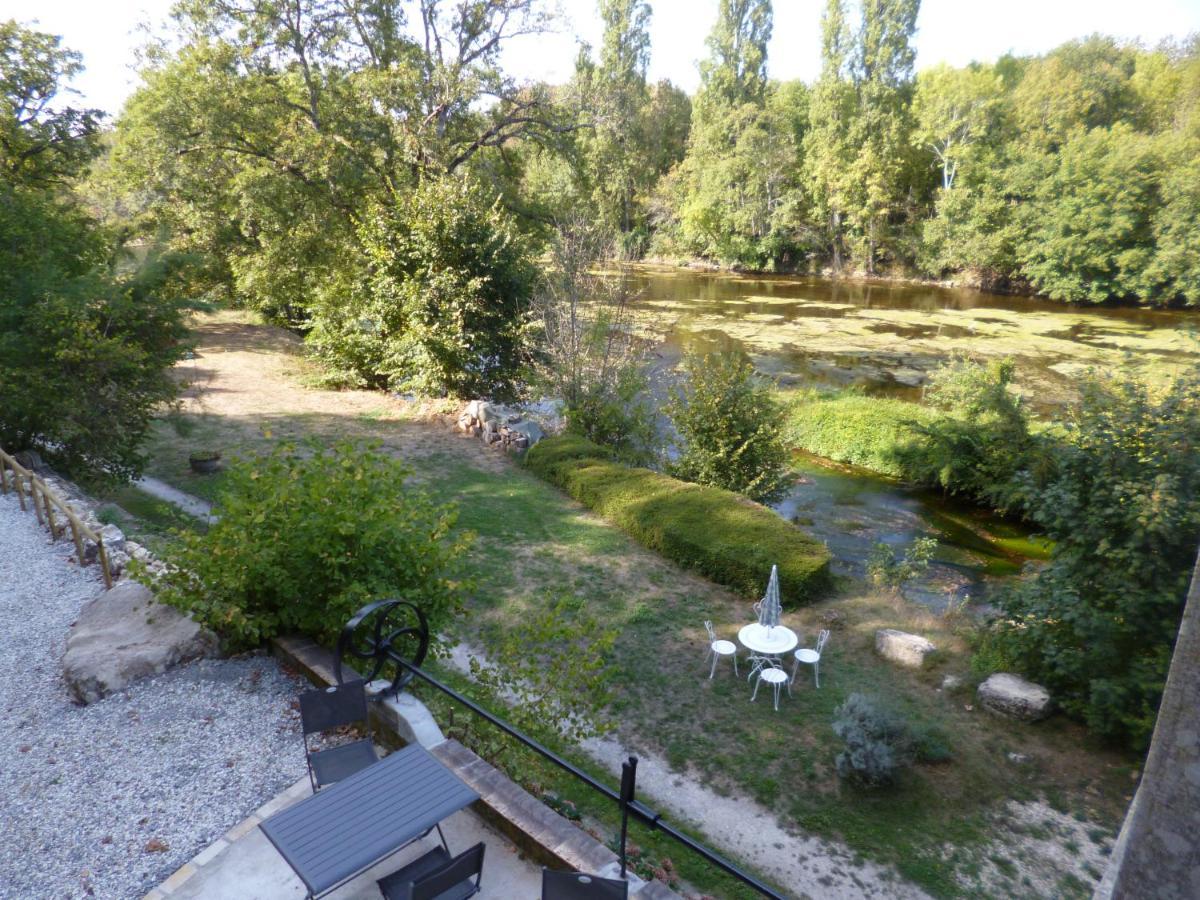 Oulches Le Moulin De Cors Bed & Breakfast エクステリア 写真