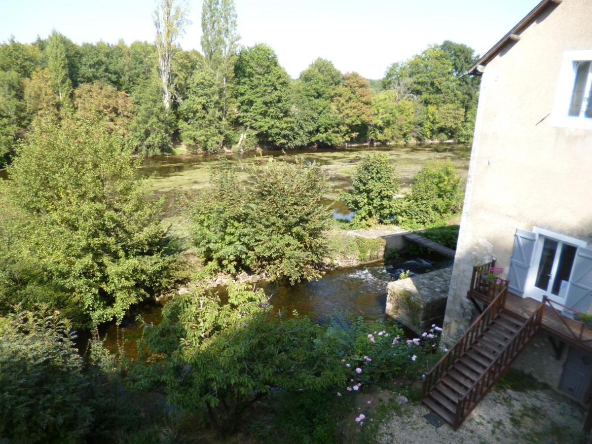 Oulches Le Moulin De Cors Bed & Breakfast エクステリア 写真