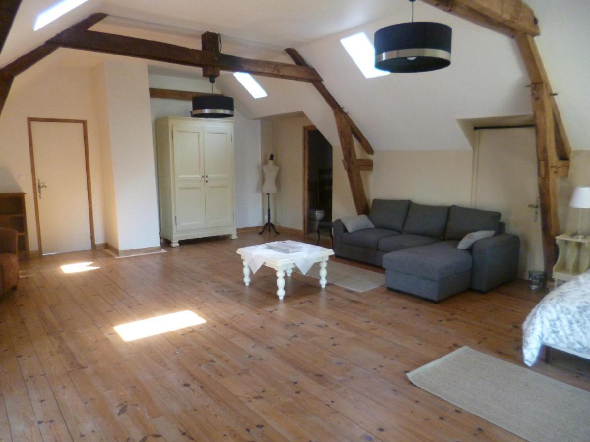 Oulches Le Moulin De Cors Bed & Breakfast エクステリア 写真